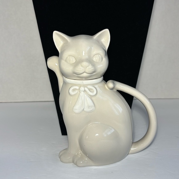Other - VTG Cat Lidded Teapot By Crowning Touch Collection Japan White 6 5/8” Ceramic